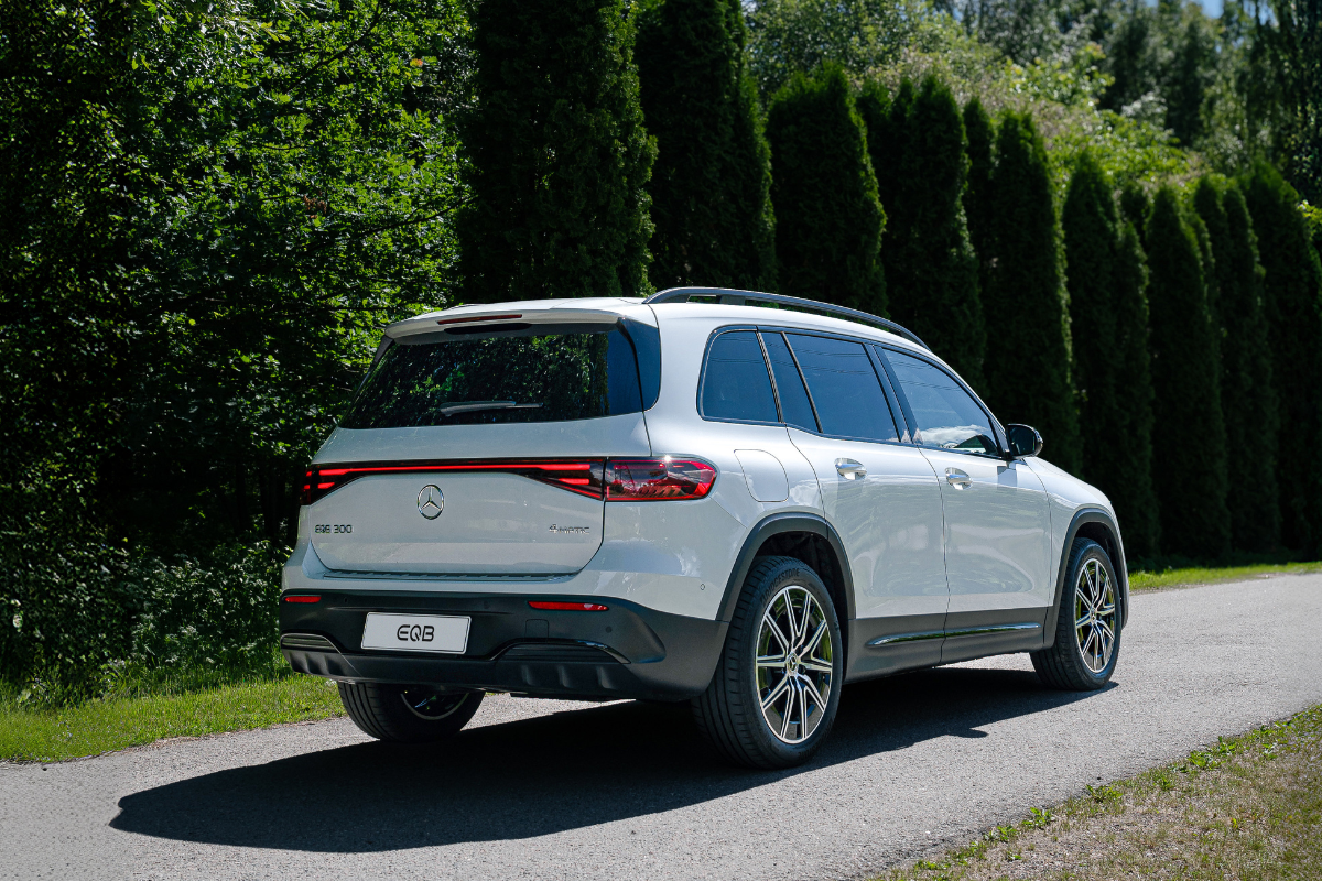 Mercedes-Benz EQB 300 4MATIC