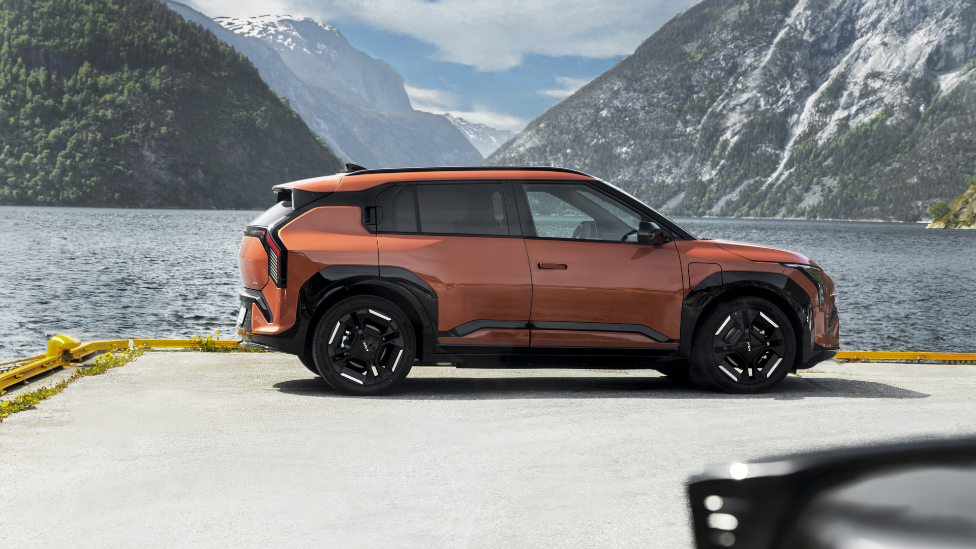 Kia EV3 sett fra siden