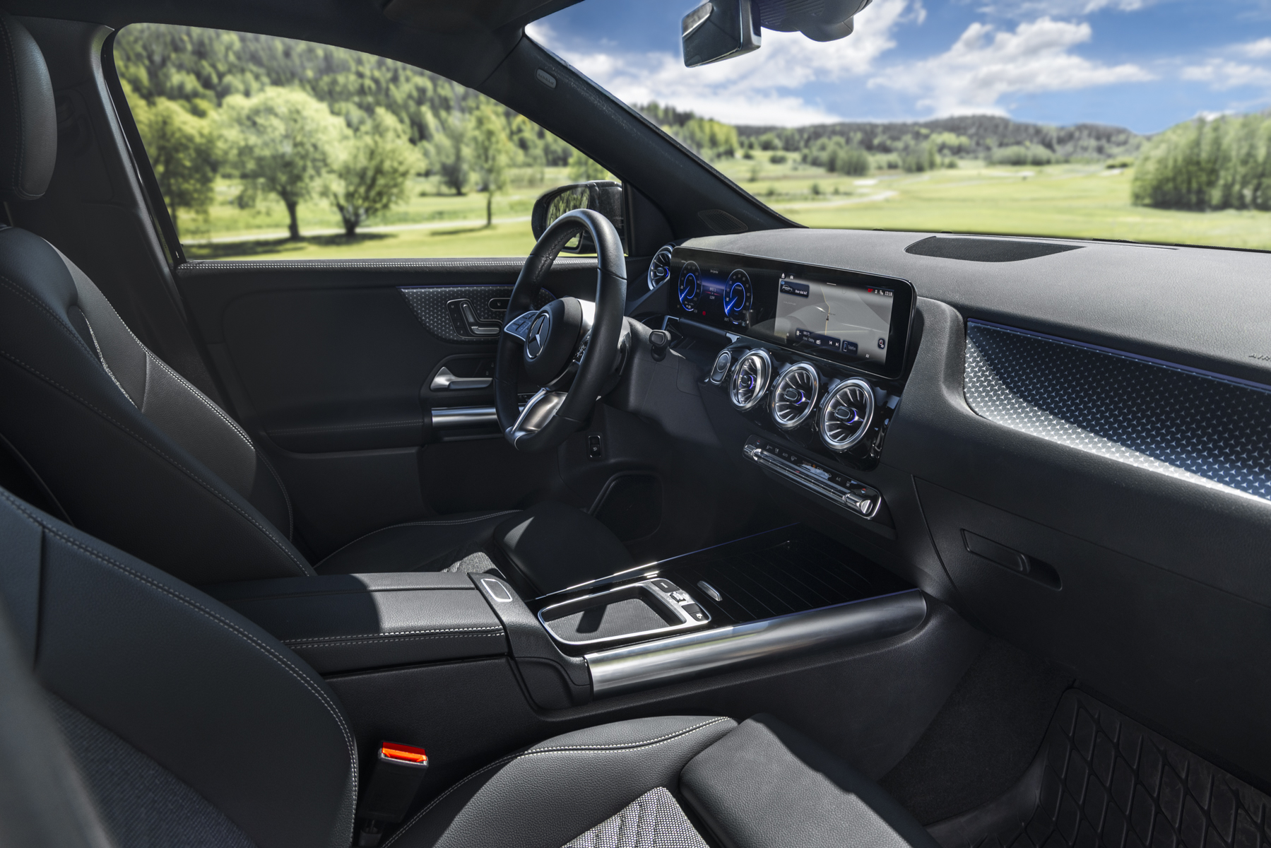 Interiør av EQA 300 fra Mercedes-Benz