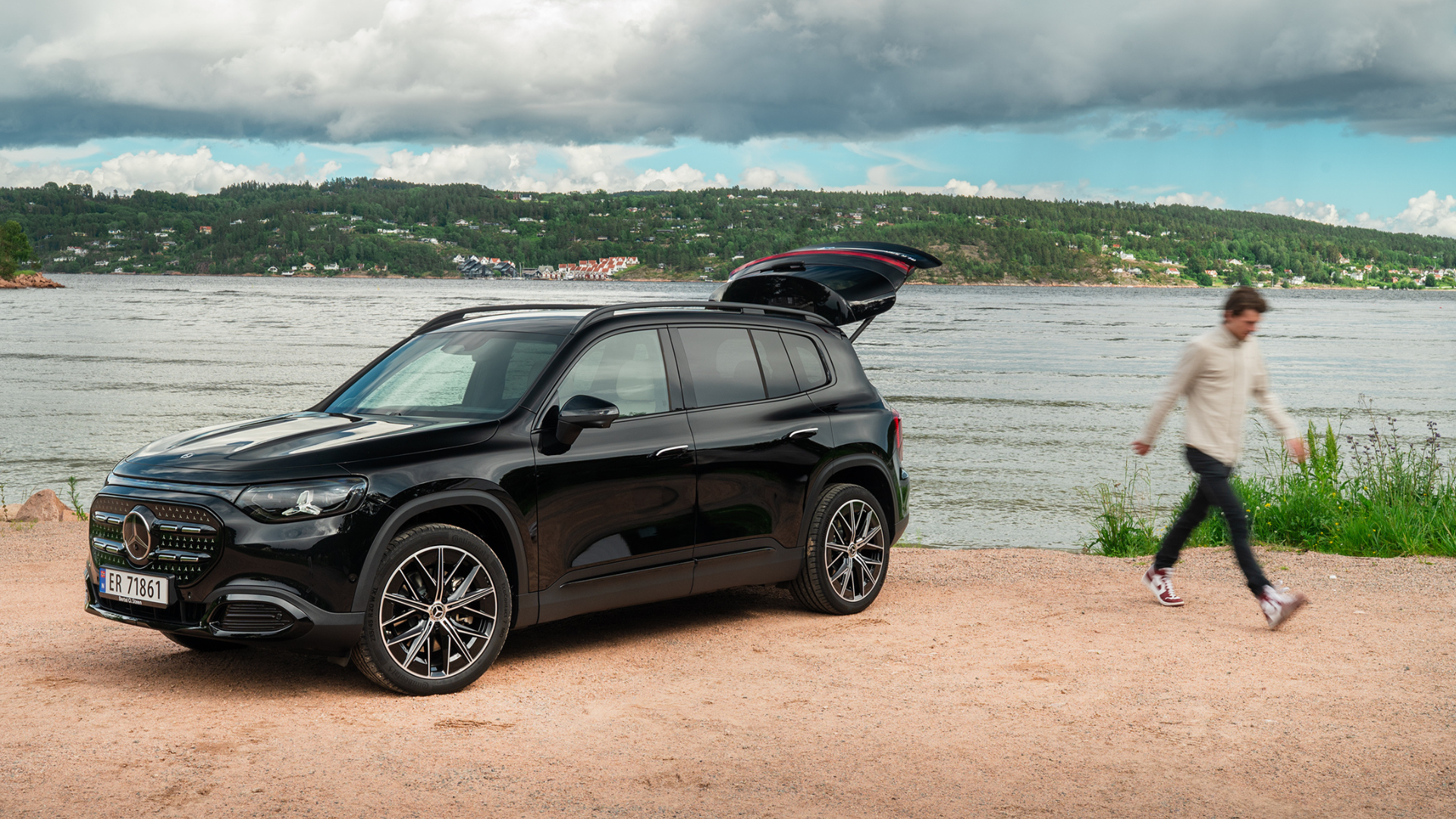 Kunde som leaser en Mercedes GLB og går bort fra bilen