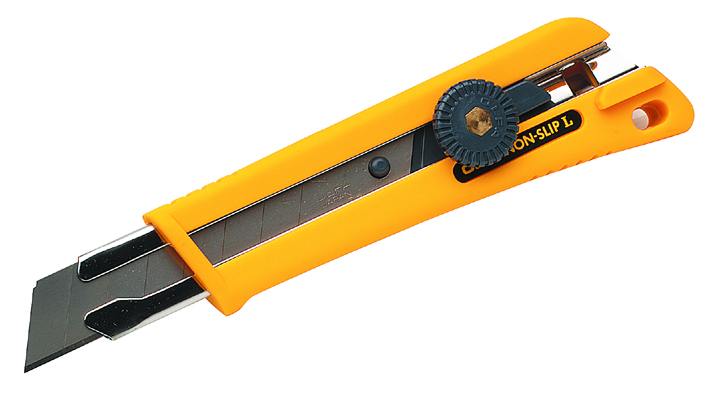 Kniv med anti-gli materiale med 18 mm blad.