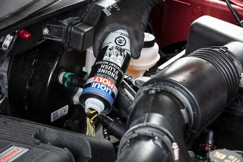 LIQUI MOLY Pro-Line engine flush being used in a workshop