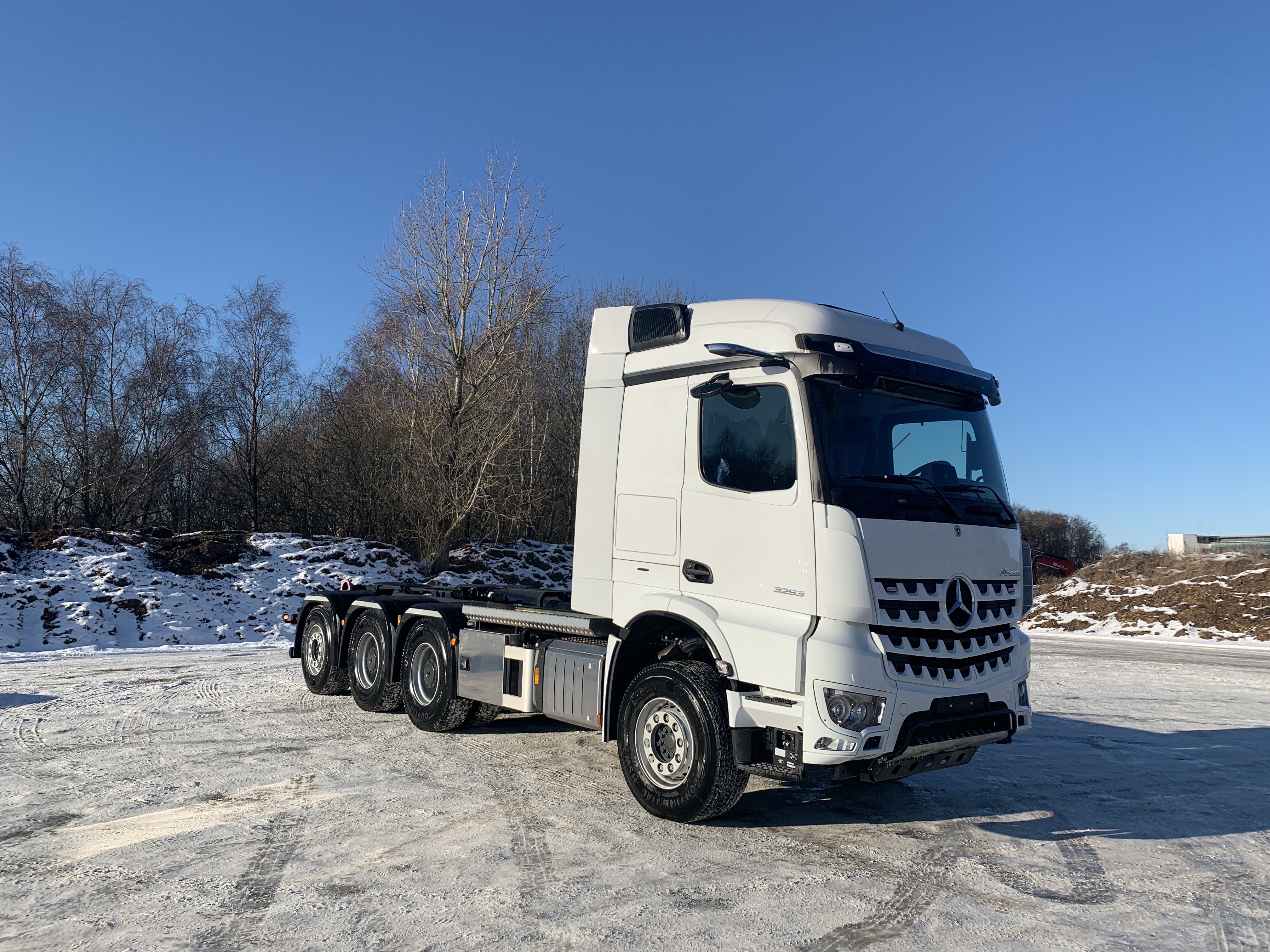 Foto av Mercedes-Benz Arocs krokbil