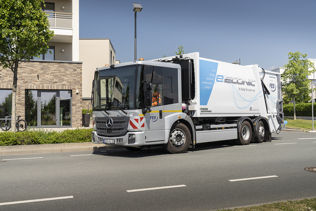 Den hel-elektriske eEconic på veien