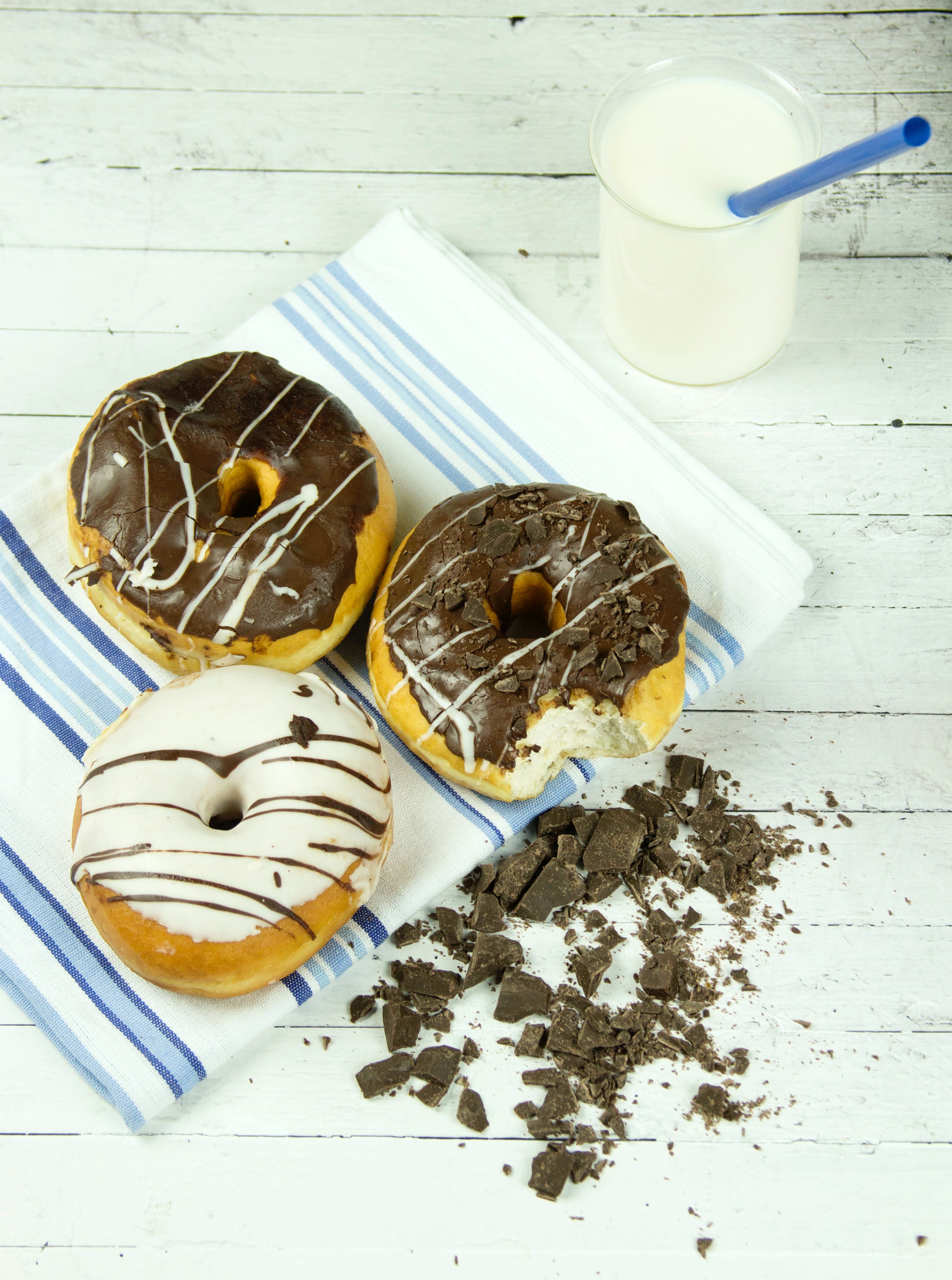 multiple flavoured donuts