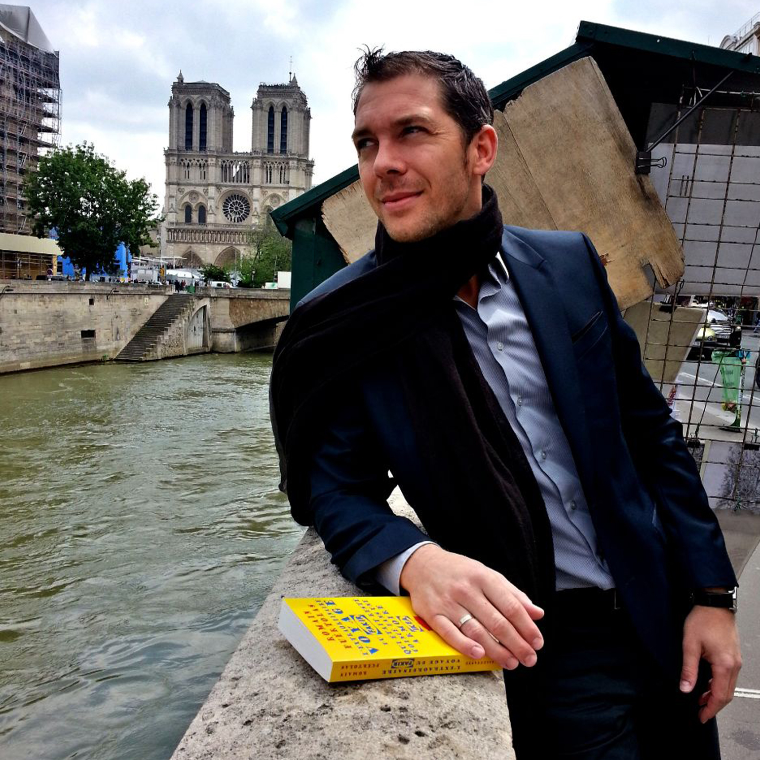 Forfatter: Romain Puértolas