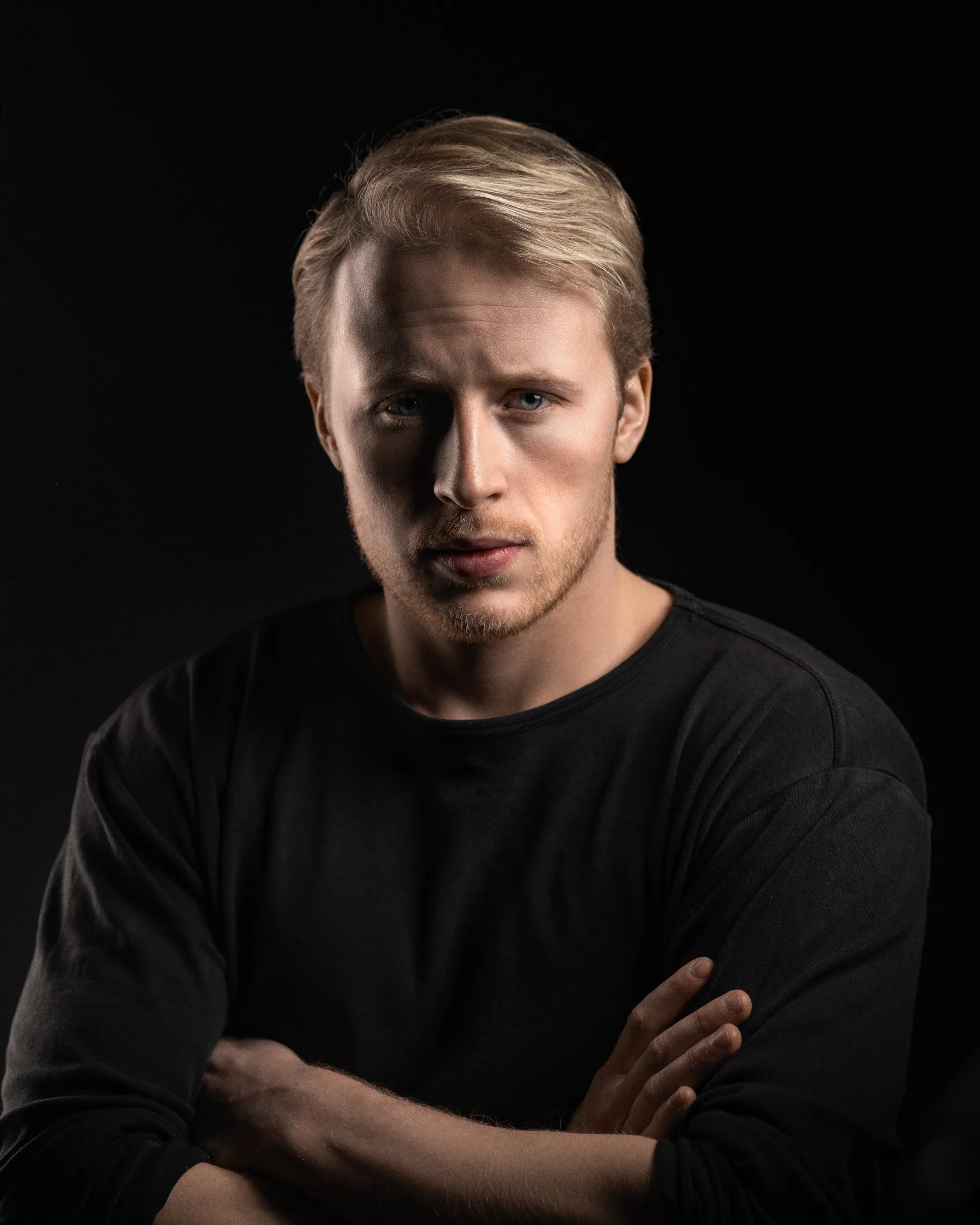 Innleser: Odin Waage