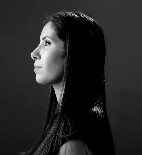 Daniella i dokumentarserien Barnebruden