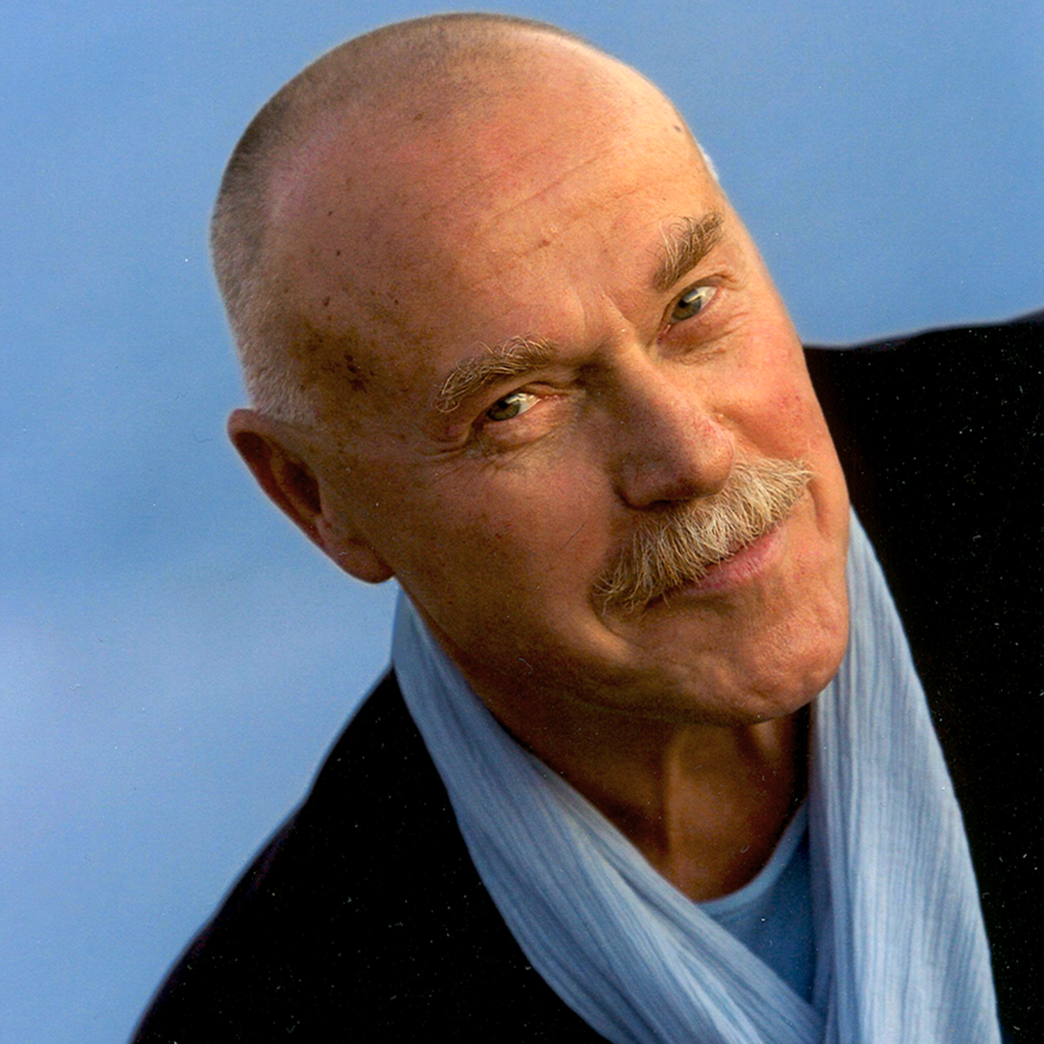 Forfatter: Suzanne Redfearn