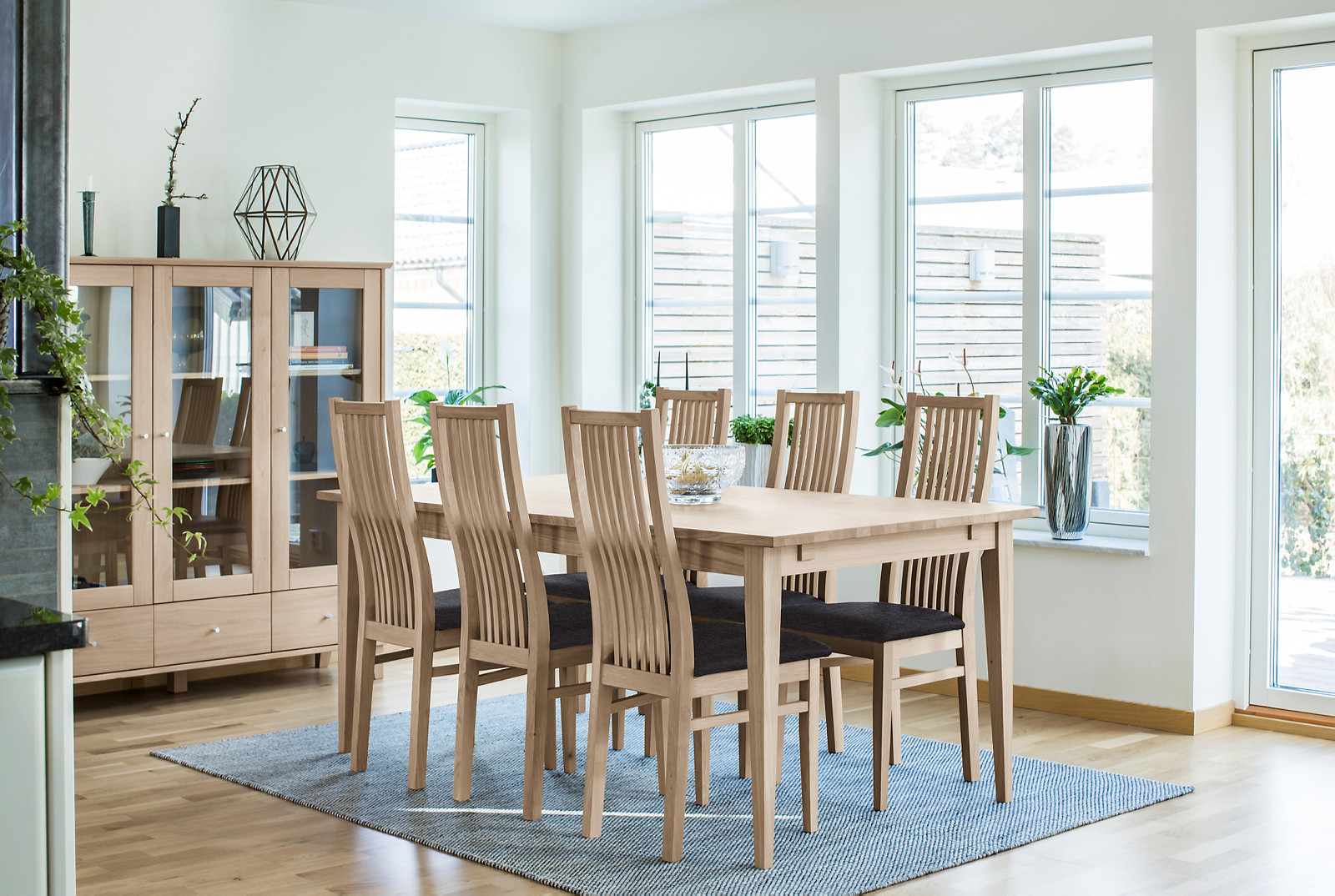 Garda spisebord 180x95 cm hvitoljet eik