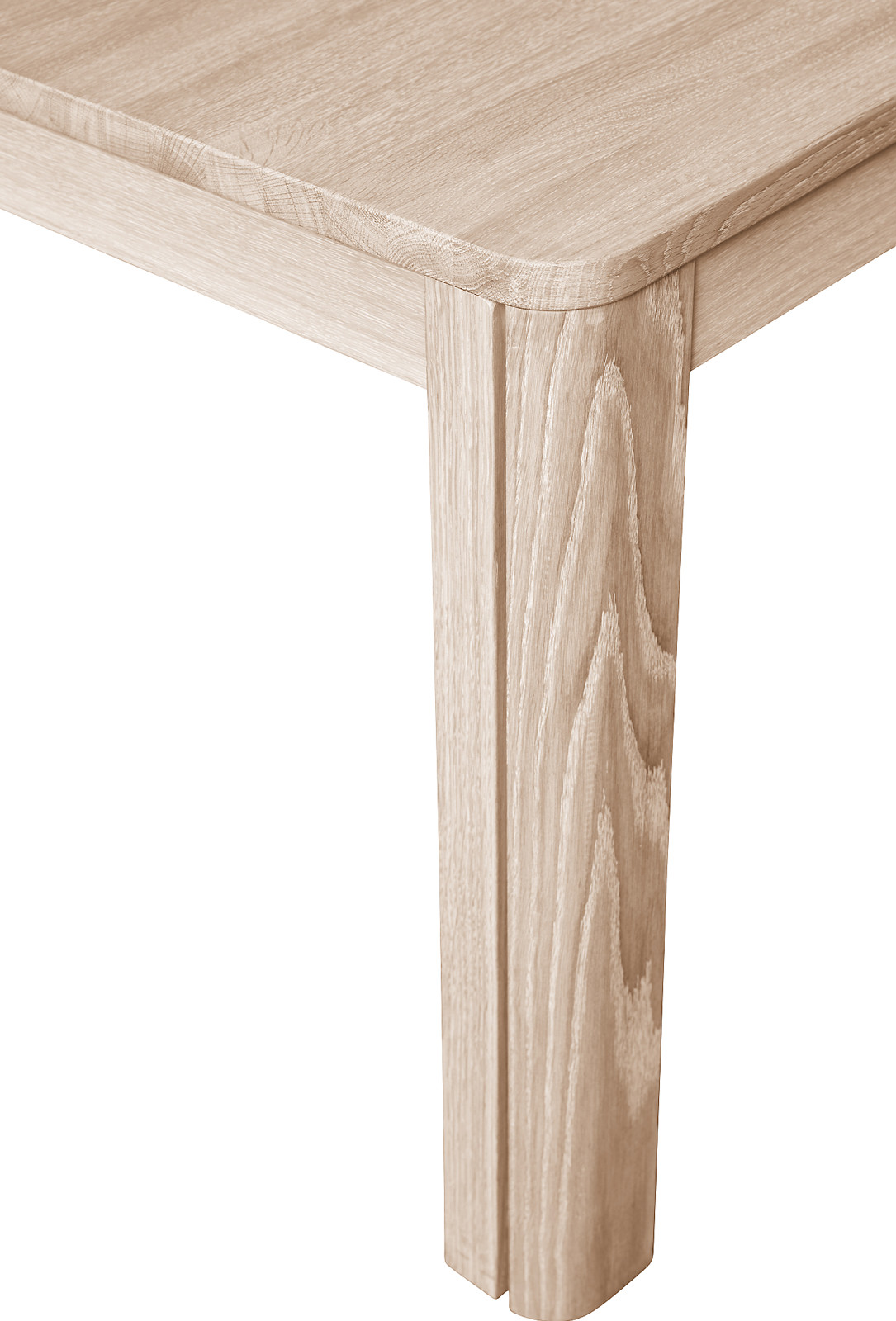 Editions spisebord 25, hvitoljet eik, inkl. 3 innleggspl.