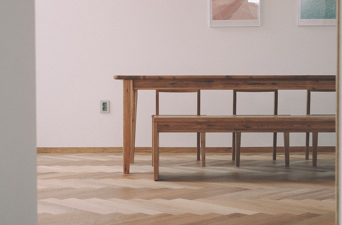 Mahogany dinging table