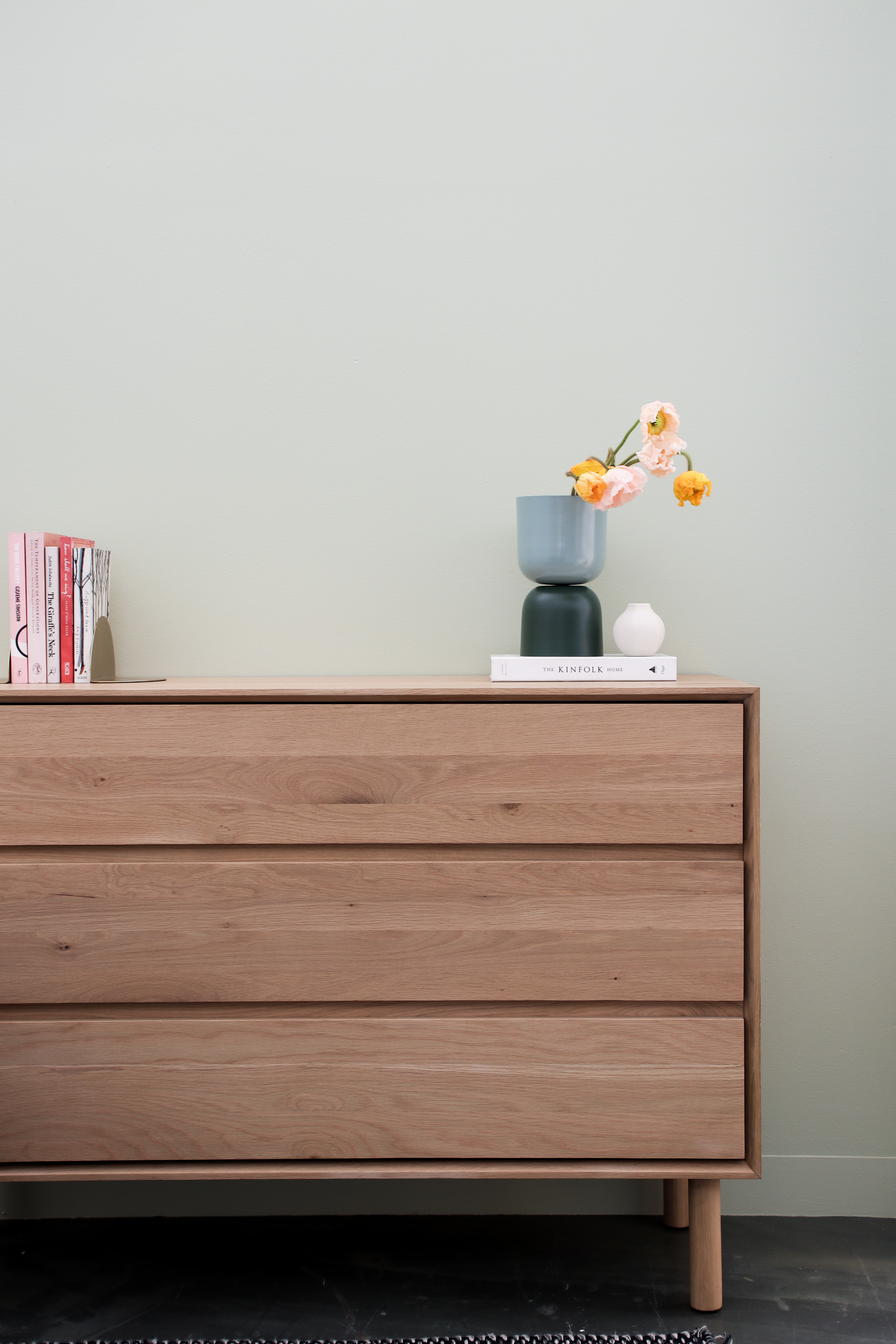 Medium Dresser in Oak