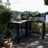 Bellac utekjøkken kommer i ulike moduler, både med og uten vask. Finnes i hvit eller sort matt aluminium med stenplate