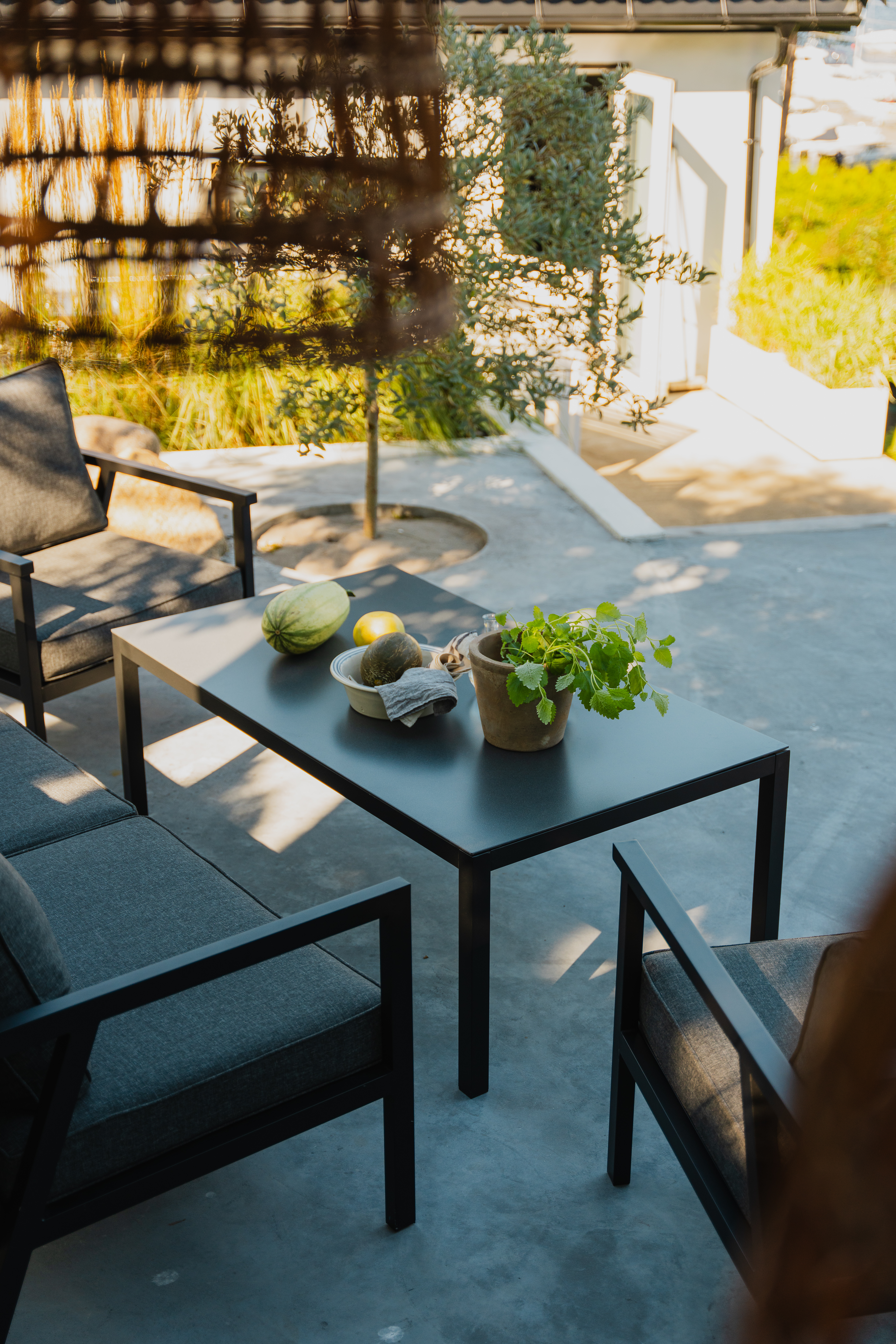 Rana sofagruppe lounge i sort aluminium