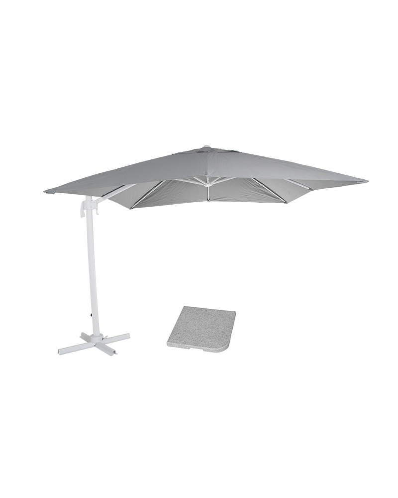 Lys grå frittstående parasoll med hvit stang og lys grå steiner som parasollfot.