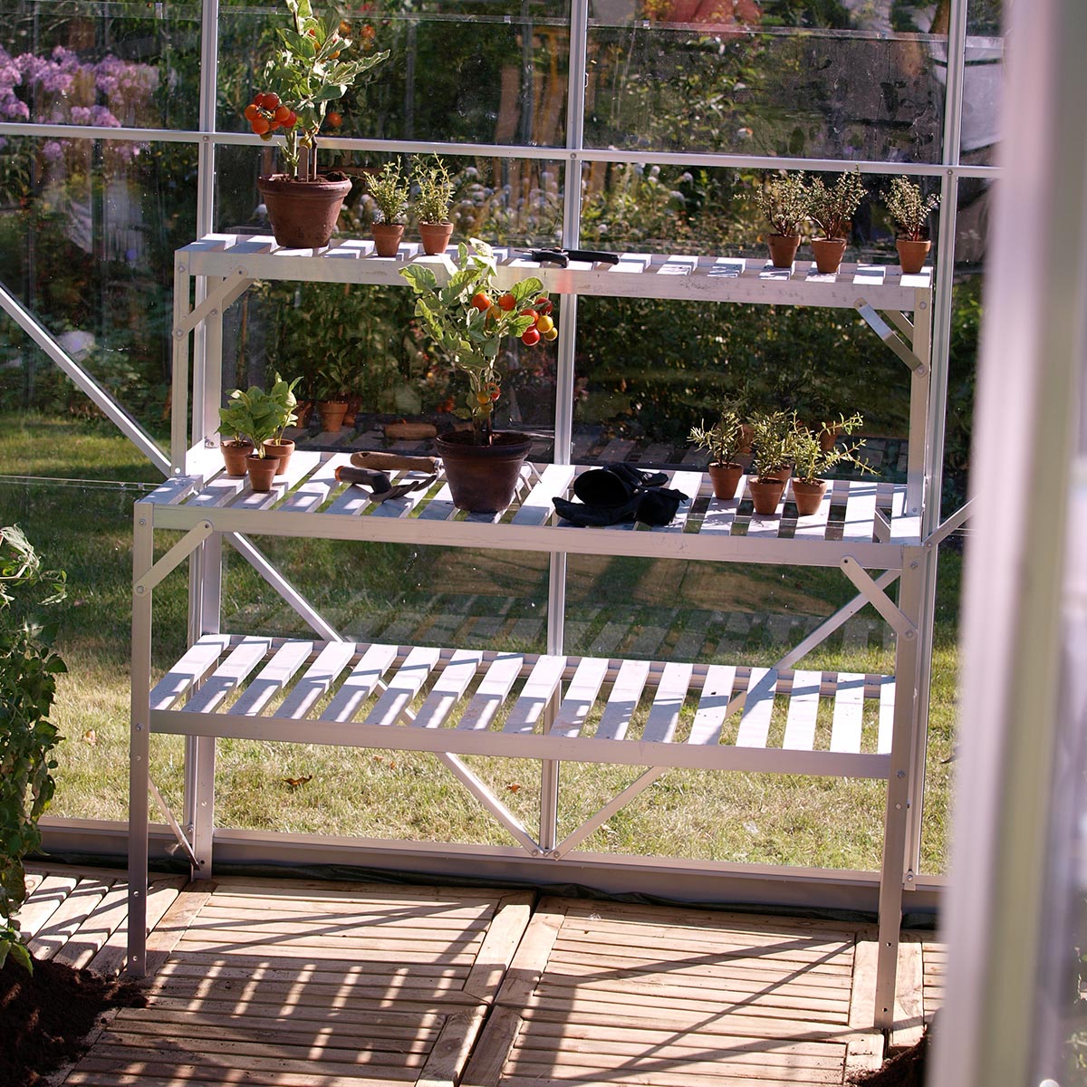 Aluminiumsbord med ekstra hylle