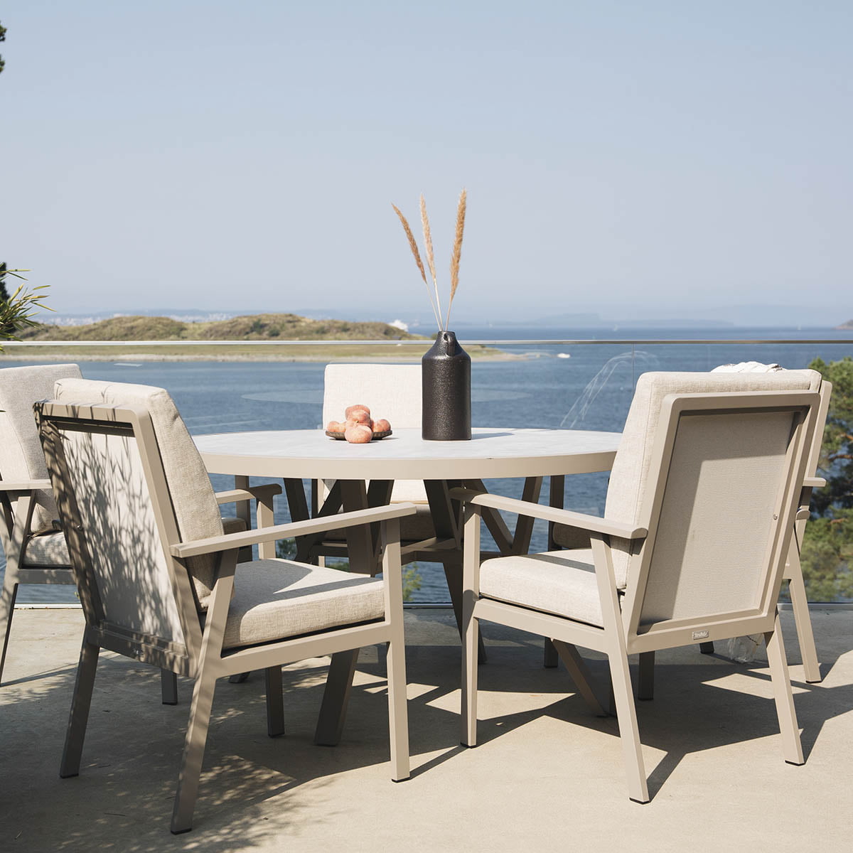 Spisestol Samvaro khaki