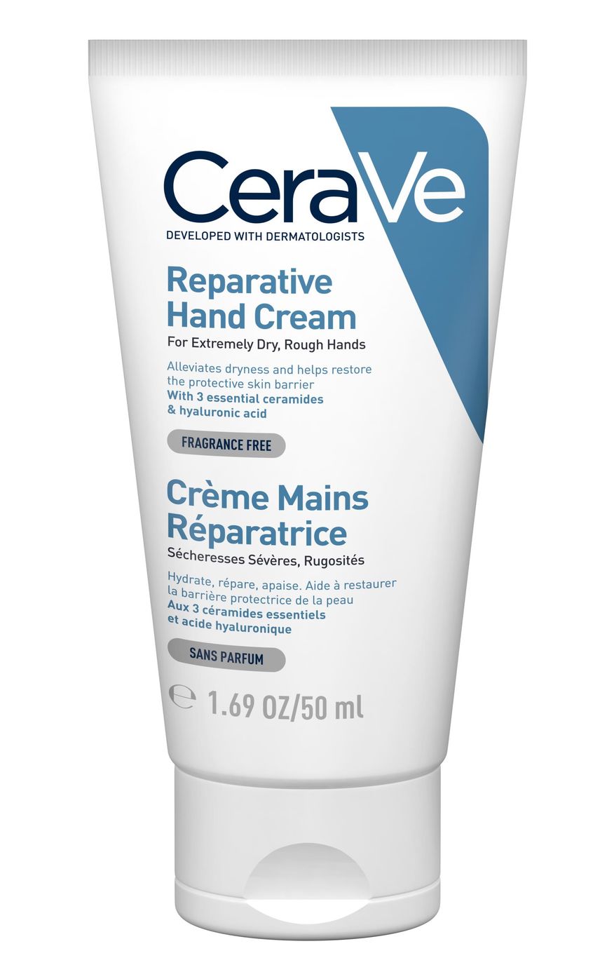 Et produktbilde av CeraVe Reparative Hand Cream, en håndkrem for ekstremt tørre og ru hender. Produktet er uten parfyme og inneholder 3 essensielle ceramider og hyaluronsyre for å lindre tørrhet og gjenopprette hudens beskyttende barriere. Tuben er hvit med blå detaljer, og inneholder 50 ml