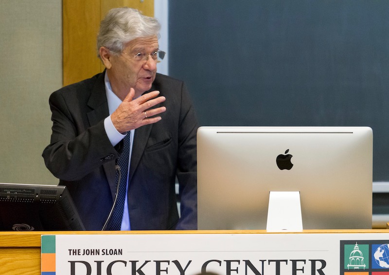 Bilde av dommeren Aharon Barak.