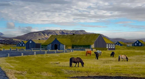 Torfhús Retreat