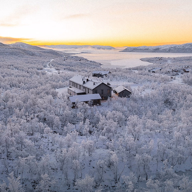 Cahkal Hotel