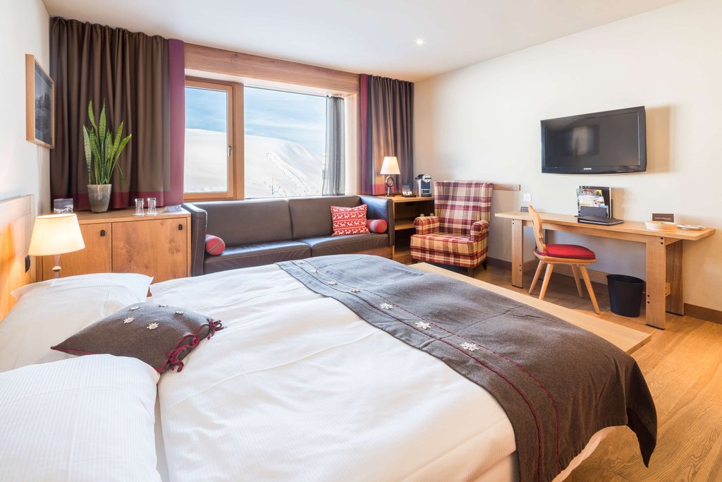 Superior Lake View Room
