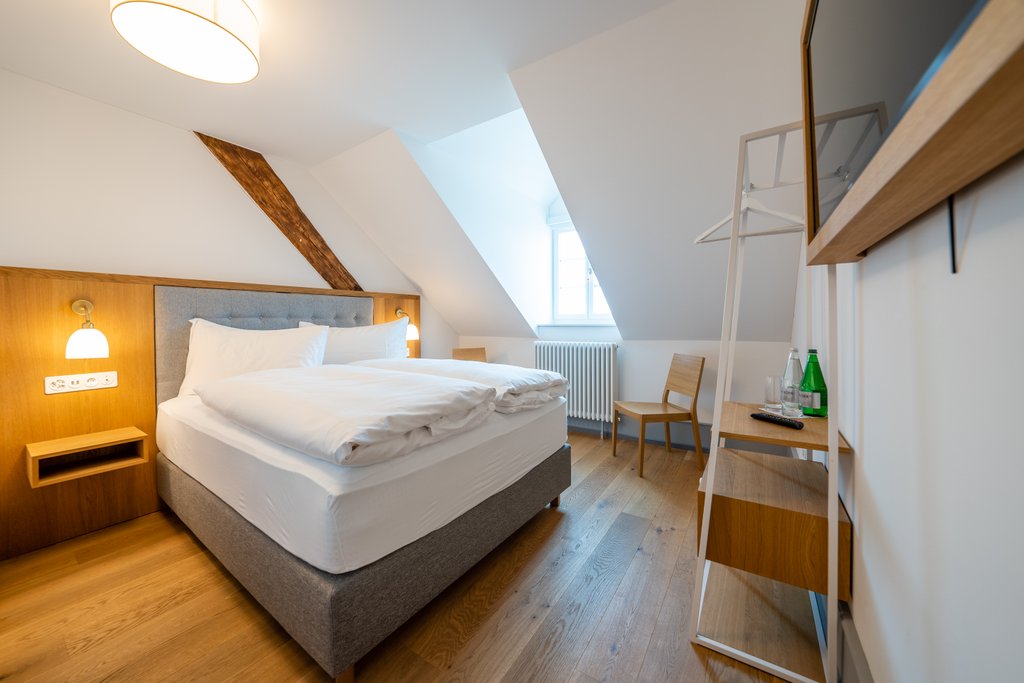 Standard Double Room Queen Size