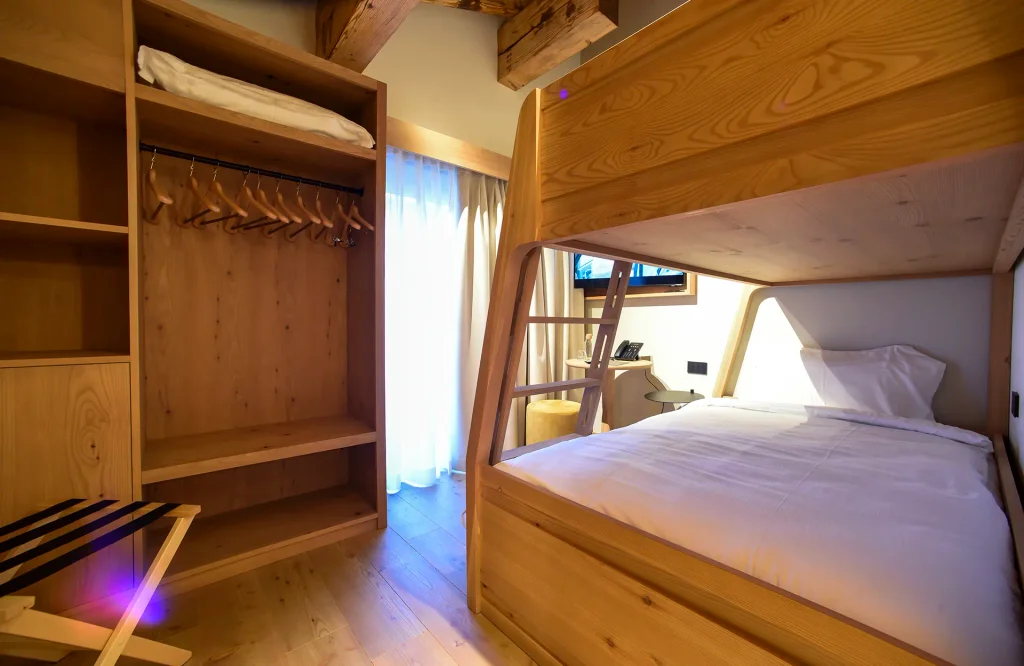 Essentia Bunk Beds Room