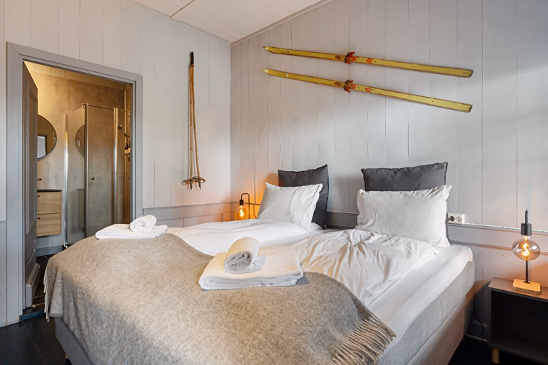 Dovre Room