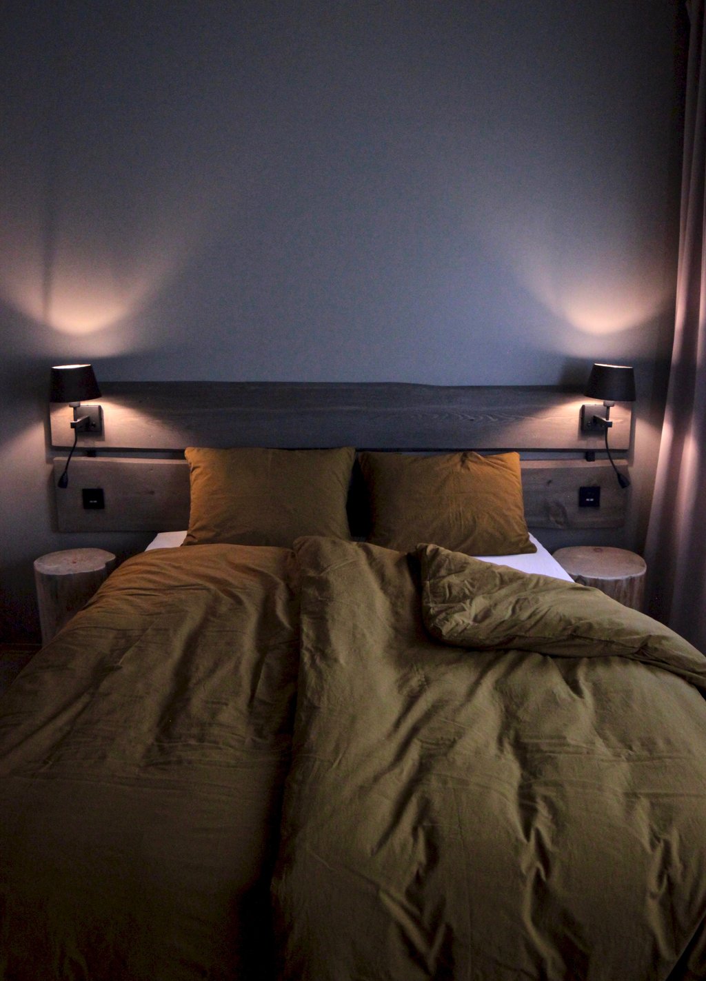 Standard Double Room with Window Seat