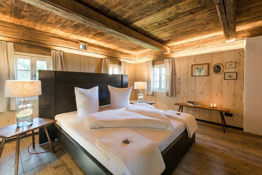Pures Miteinander — 4 Häuser am Tunauberg (exclusive group booking)