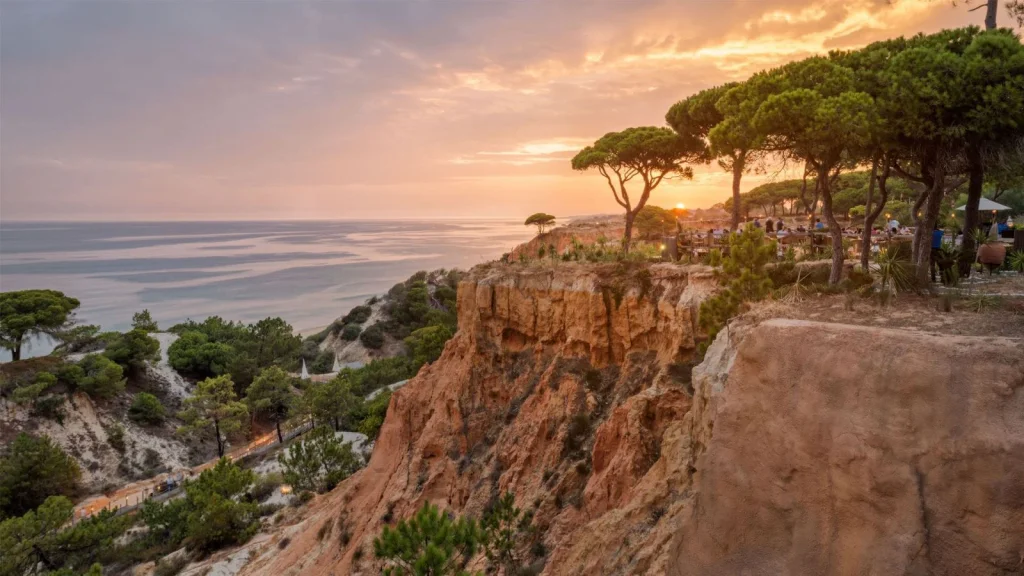 Pine Cliffs Gardens 2 Bedroom Suite