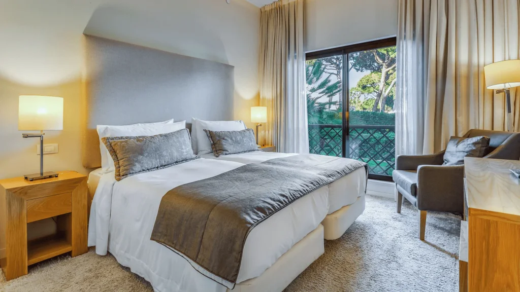 Pine Cliffs Hotel Junior Suite