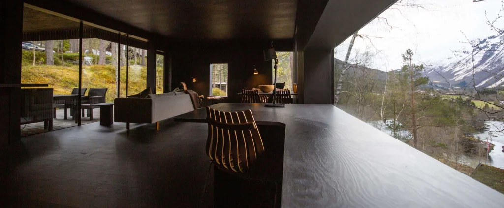 Writer's Lodge