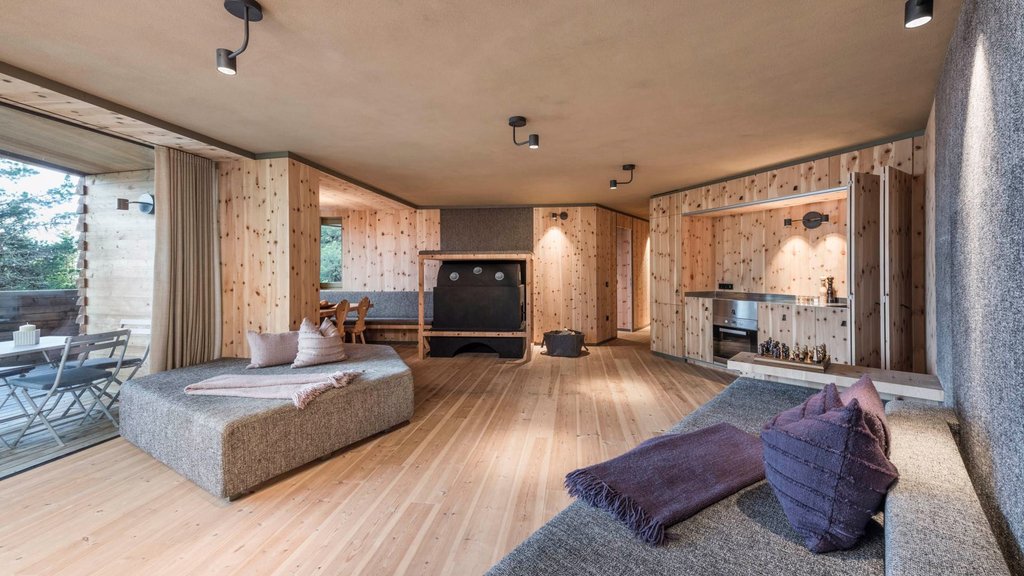 Lodge 2