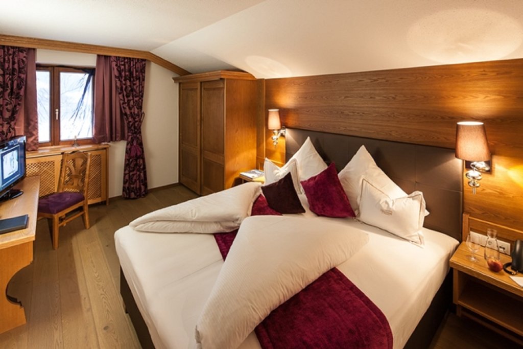 Single Room Silver