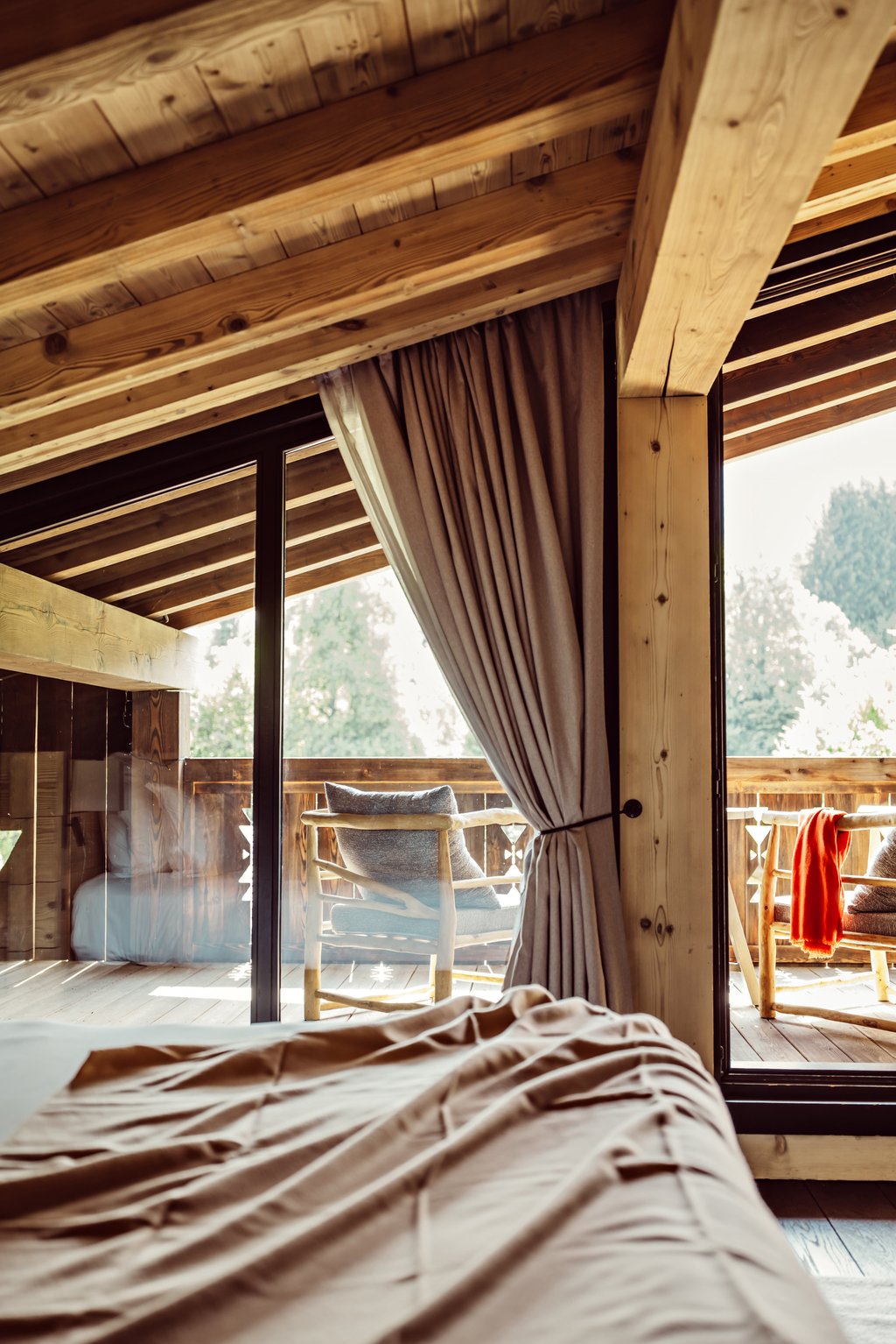 Rooms & Suites