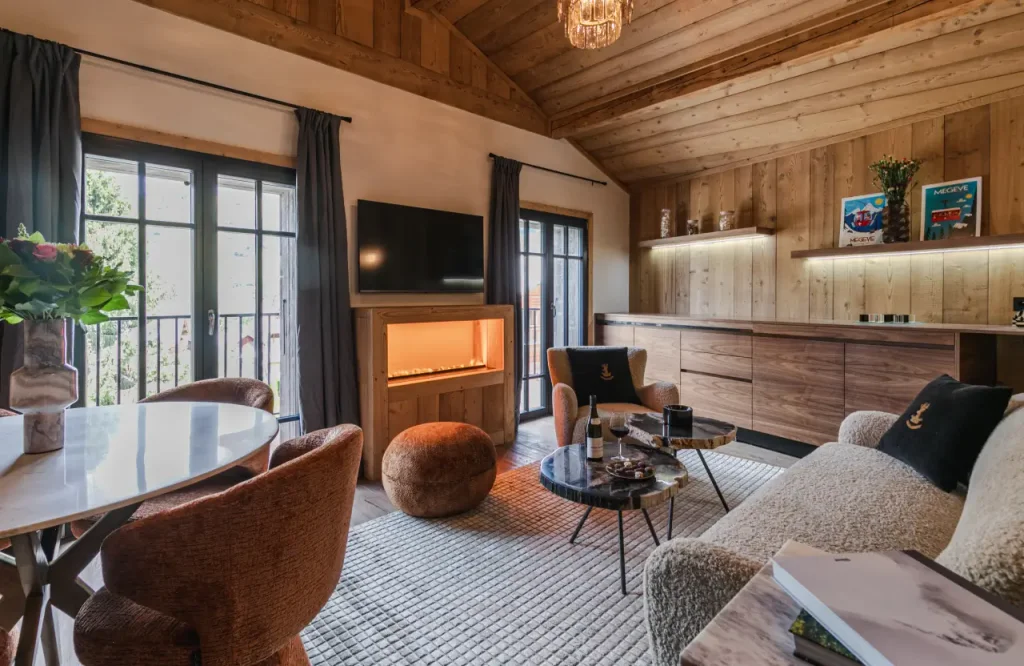 Rooms & Suites