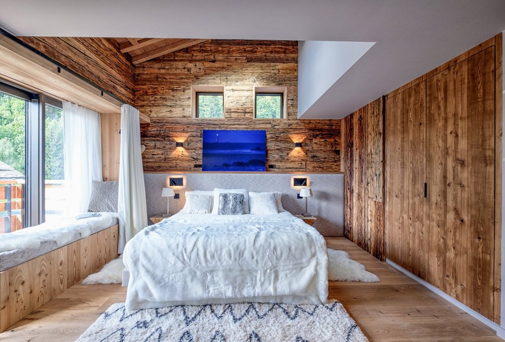 The Secluded Bedroom