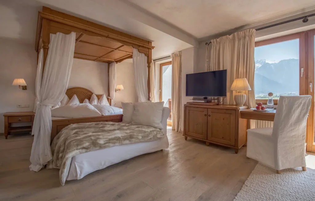 Single Rose Room