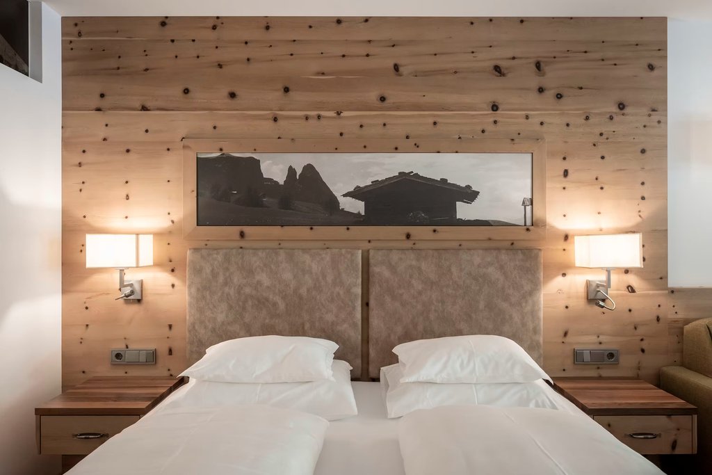 Double room / Family room Mountain view with balcony