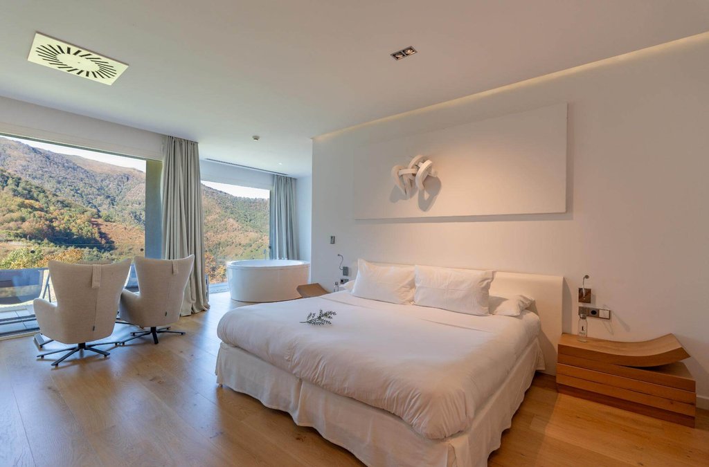 Suite – Forest