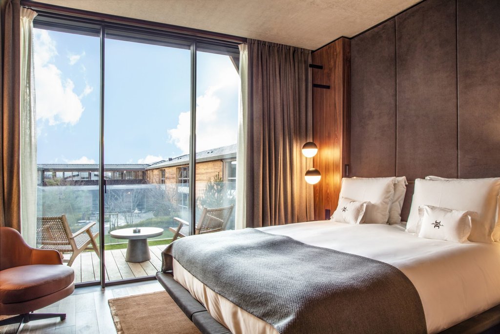 Jacuzzi Lodge