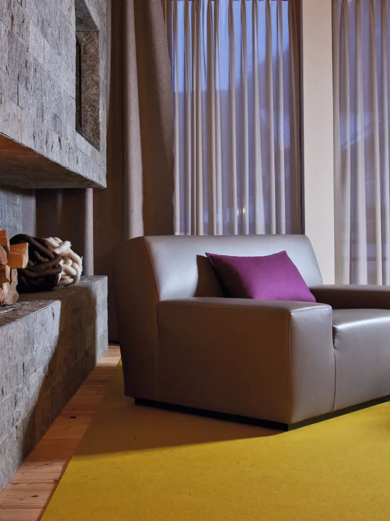 Summit Suite