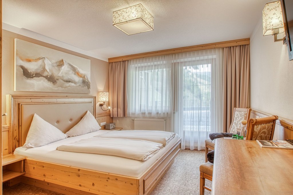 Mountain One Single Room