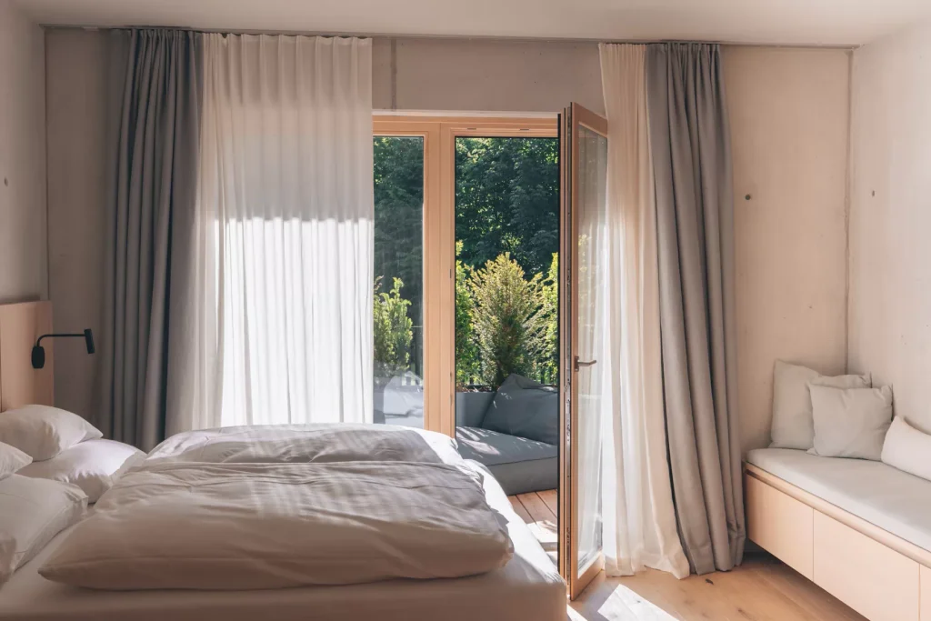 Room High 2