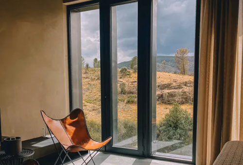 Room Colmeia