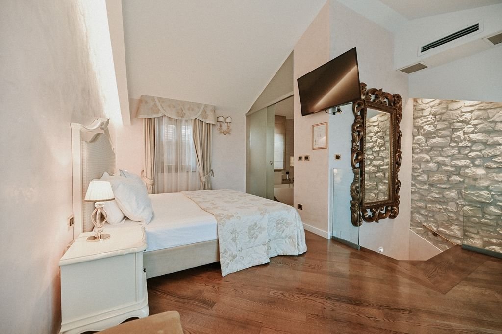 Cavallier Suite