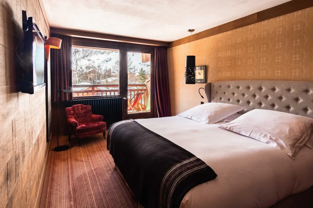 Classic Mountain View Room